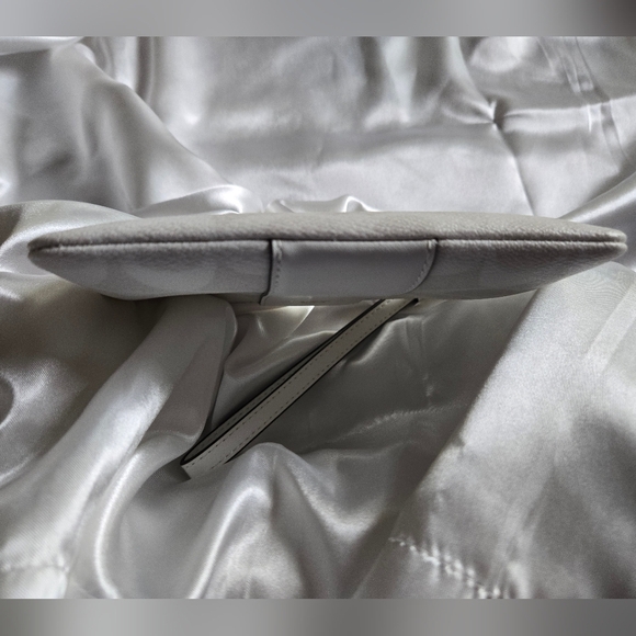 Coach White Wristlet Clutch - Picture 6 of 10